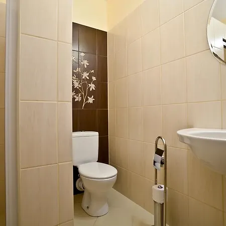 Отель Venus 3*